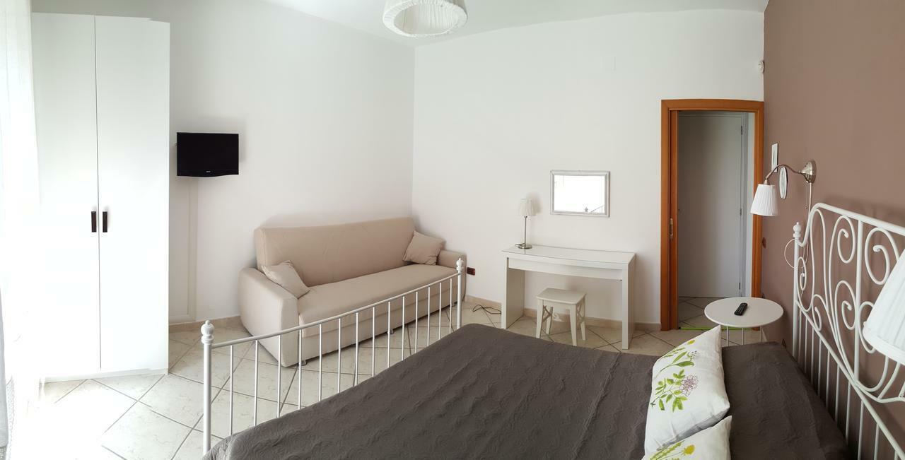 B&B Aminei Metro Naples Exterior photo